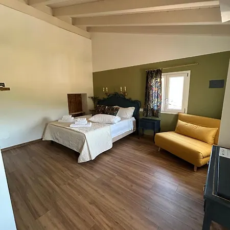 La Valle Degli Amici Frühstückspension Pianello Val Tidone